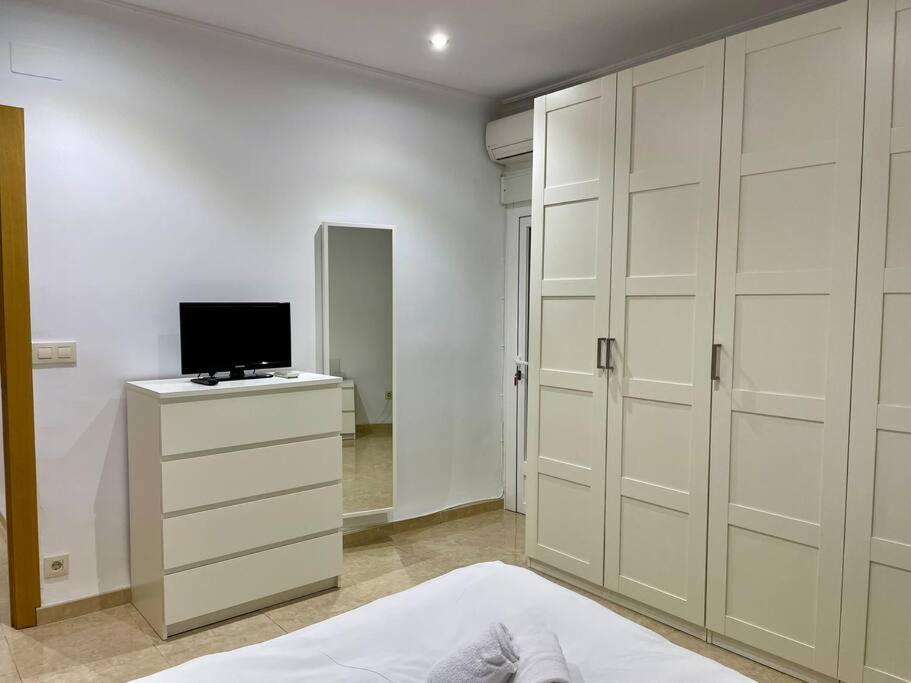 Apartamento Almogavares กอร์โดบา ภายนอก รูปภาพ