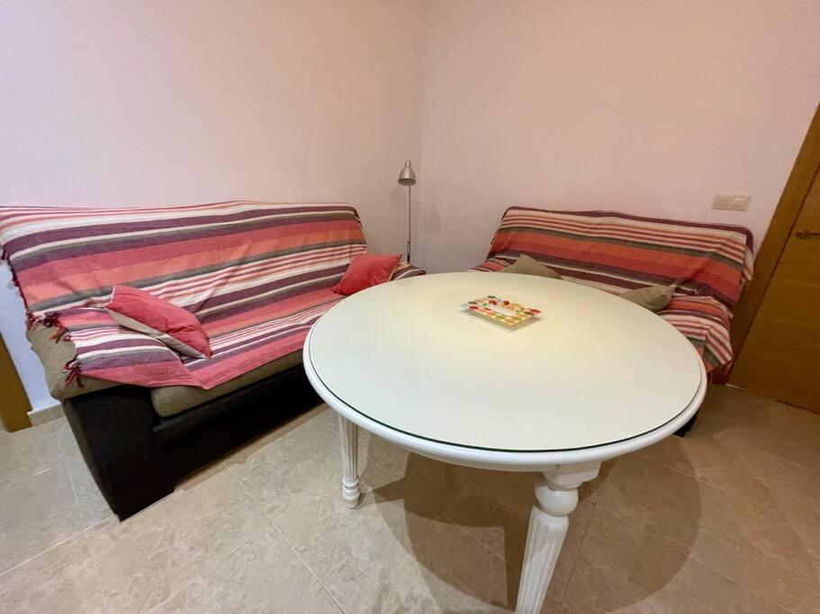 Apartamento Almogavares กอร์โดบา ภายนอก รูปภาพ